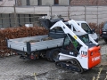 Za�adunek ci�ar�wki �adowark� Bobcat T 110