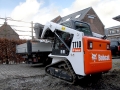 Idalna wysoko�� wysypu mini�adowarki Bobcat